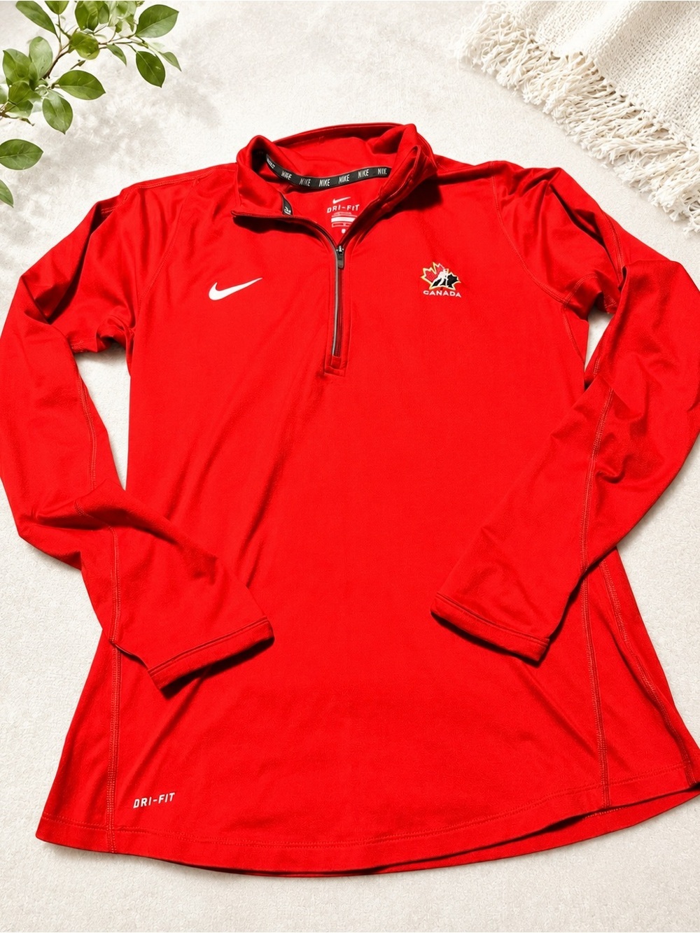 Nike Hockey Canada Dri-FIT Quarter Zip Top M